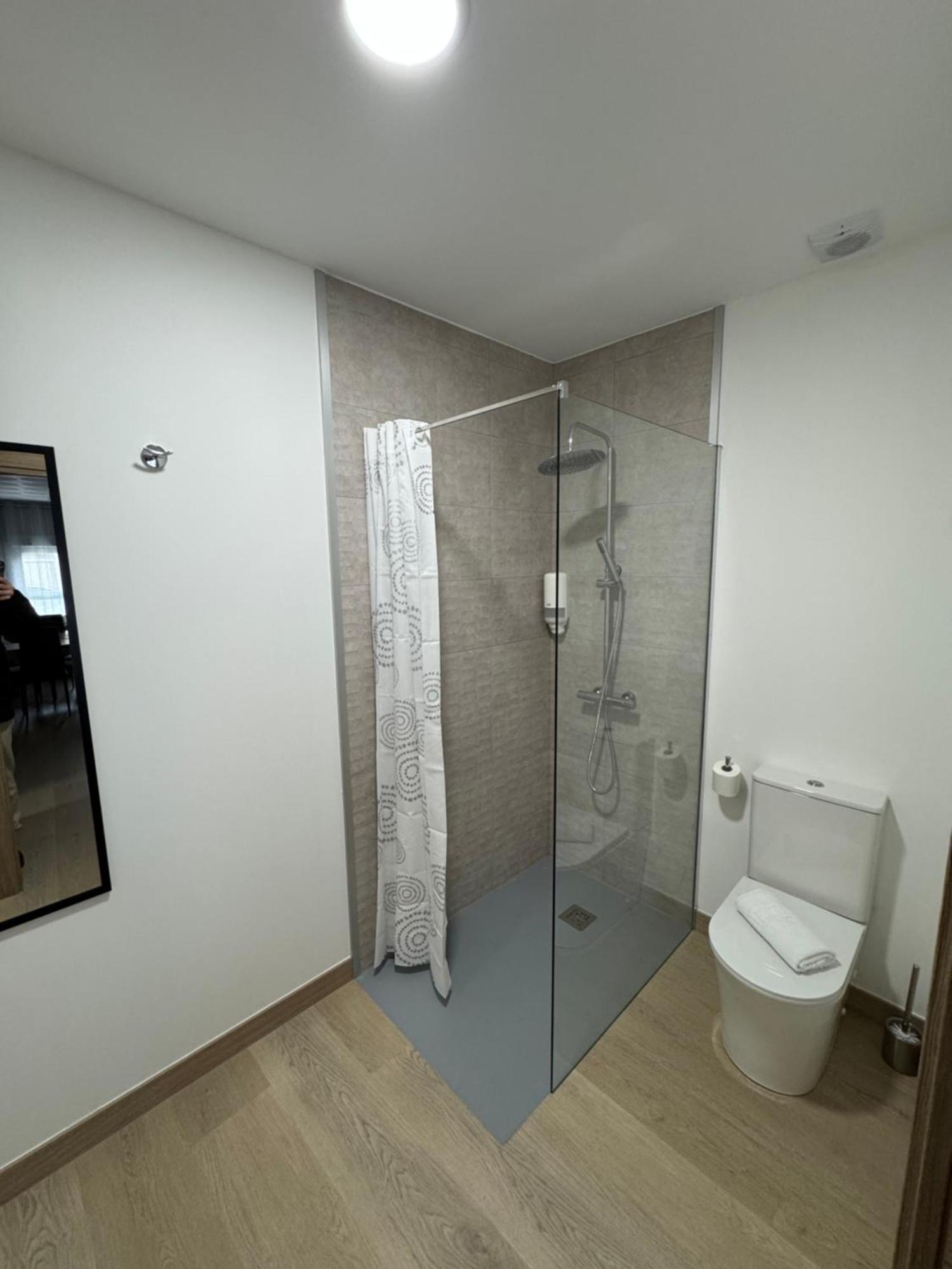 Apartamentos Turisticos Peregrin Palas ปาลัสเดเรย์ ภายนอก รูปภาพ