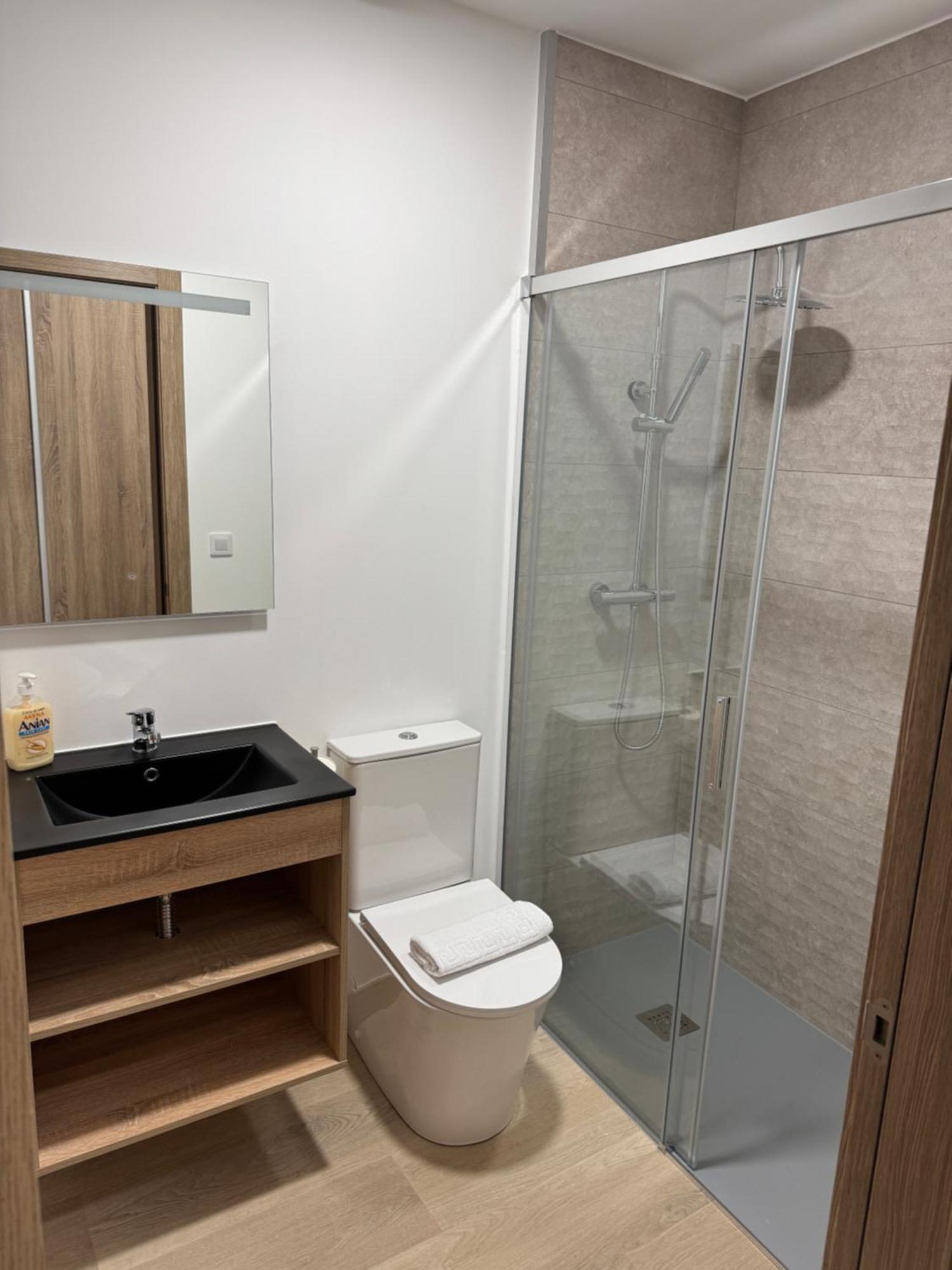 Apartamentos Turisticos Peregrin Palas ปาลัสเดเรย์ ภายนอก รูปภาพ